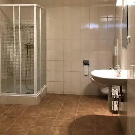 For 8 Persons Apartment *